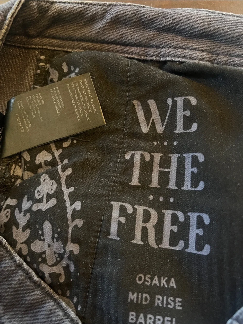 Free People Osaka midrise barrel jeans in black, excellent condition size 29